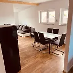 Pjagodic Cerklje - 5min To Airport - Free Parking Hotel