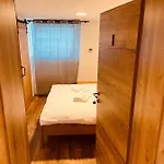 Pjagodic Cerklje - 5min To Airport - Free Parking 4* 서클리예나고렌스켐