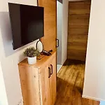 Pjagodic Cerklje - 5min To Airport - Free Parking 서클리예나고렌스켐