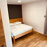 Hotel Pjagodic Cerklje - 5min To Airport - Free Parking Cerklje na Gorenjskem