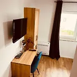 Pjagodic Cerklje - 5min To Airport - Free Parking 호텔 서클리예나고렌스켐