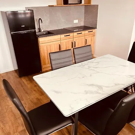 Pj Cerklje - 5min To Airport - Free Parking