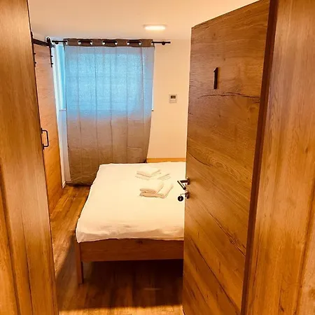 Pj Cerklje - 5min To Airport - Free Parking 4* Cerklje na Gorenjskem
