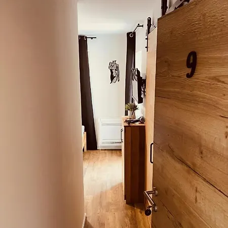 Pj Cerklje - 5min To Airport - Free Parking Hotel 4*