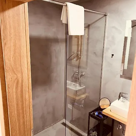 Pjagodic Cerklje - 5min To Airport Hotel 4*