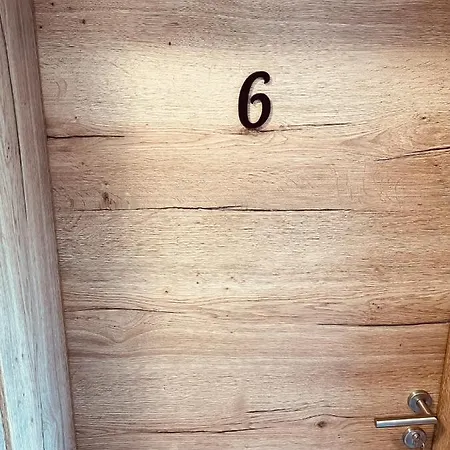 Apart-hotel Pjagodic Cerklje - 5min To Airport Cerklje na Gorenjskem