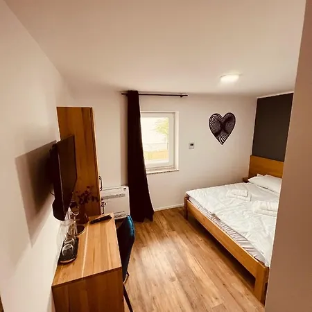 Pj Cerklje - 5min To Airport - Free Parking 4* Cerklje na Gorenjskem