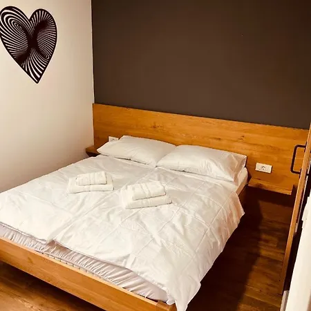 Apart-hotel Pjagodic Cerklje - 5min To Airport Cerklje na Gorenjskem