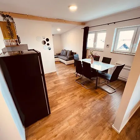 Pjagodic Cerklje - 5min To Airport Aparthotel *