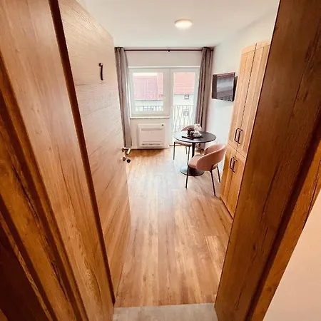Aparthotel Pjagodic Cerklje - 5min To Airport *