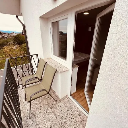 Aparthotel Pjagodic Cerklje - 5min To Airport Cerklje na Gorenjskem