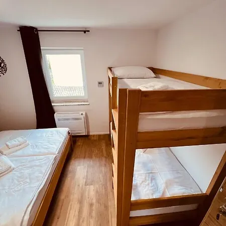 Pjagodic Cerklje - 5min To Airport Aparthotel
