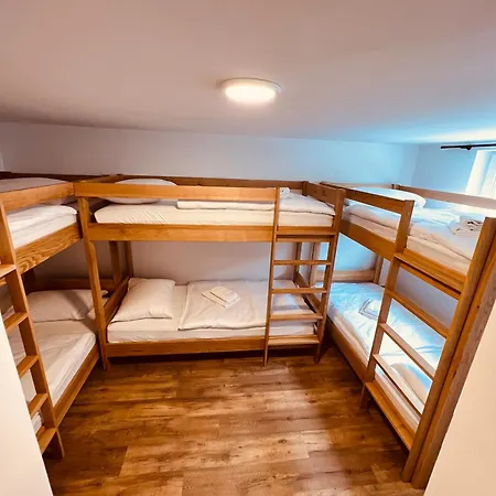 Hotel Pj Cerklje - 5min To Airport - Free Parking Cerklje na Gorenjskem