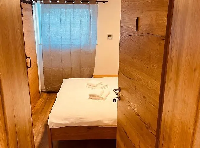 Pjagodic Cerklje - 5min To Airport - Free Parking 4* Cerklje na Gorenjskem