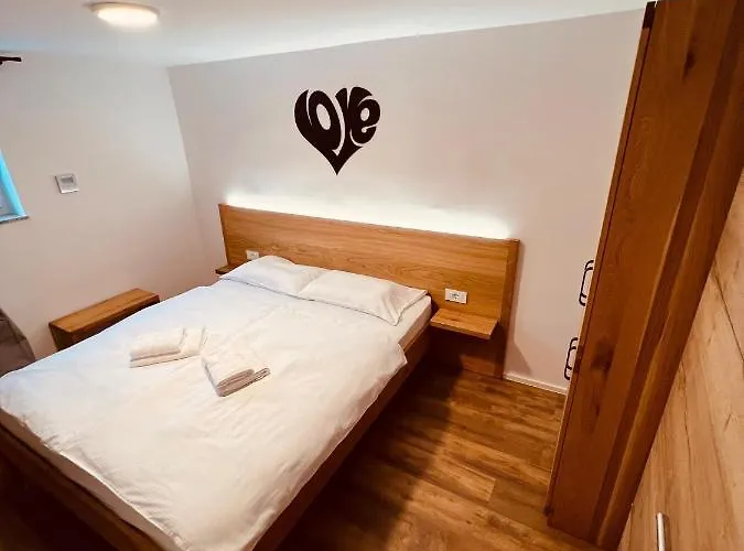 Pjagodic Cerklje - 5min To Airport - Free Parking Cerklje na Gorenjskem