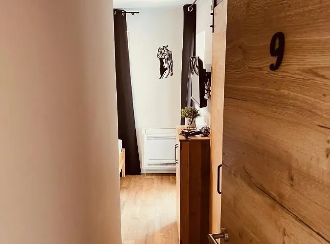 Pjagodic Cerklje - 5min To Airport - Free Parking Hotel 4*