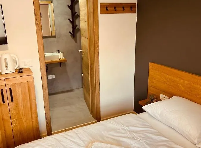 Pjagodic Cerklje - 5min To Airport - Free Parking 4*