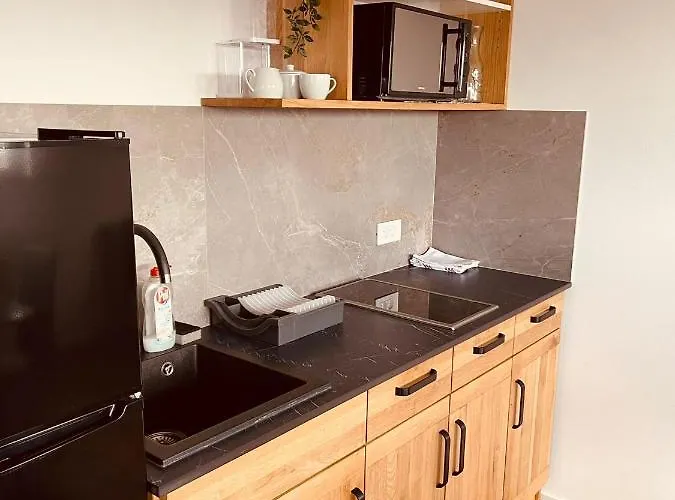 Pjagodic Cerklje - 5min To Airport - Free Parking Hotel