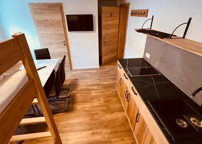 Pjagodic Cerklje - 5min To Airport - Free Parking Hotel