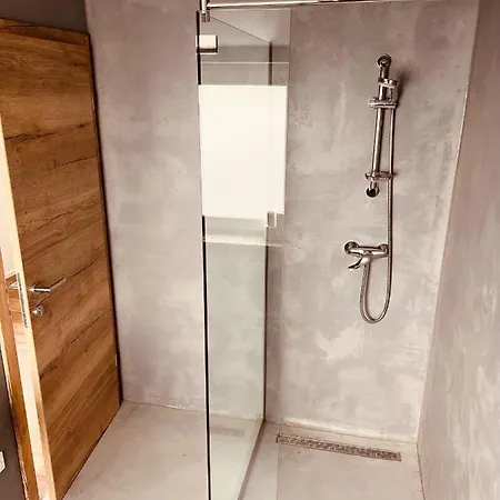 Lägenhetshotell Pjagodic Cerklje - 5min To Airport *
